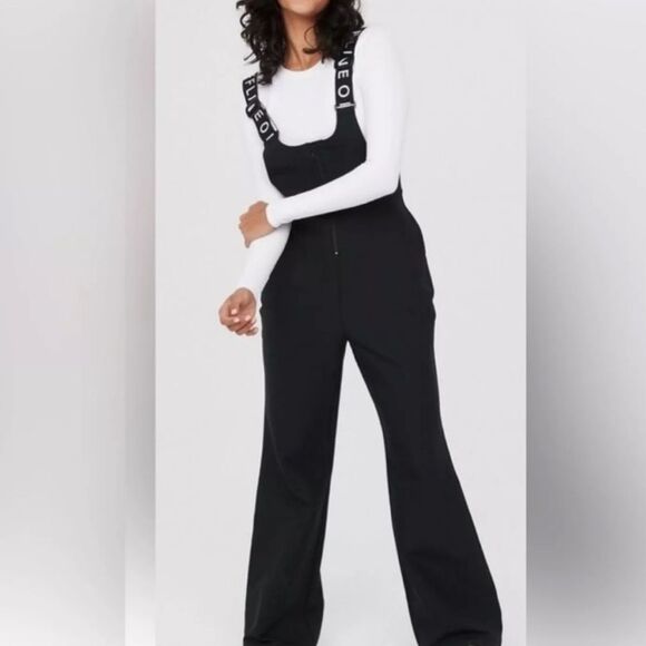 AERIE Offline Chillside Collection Black Ski Snow Suit Size Large - Picture 1 of 9